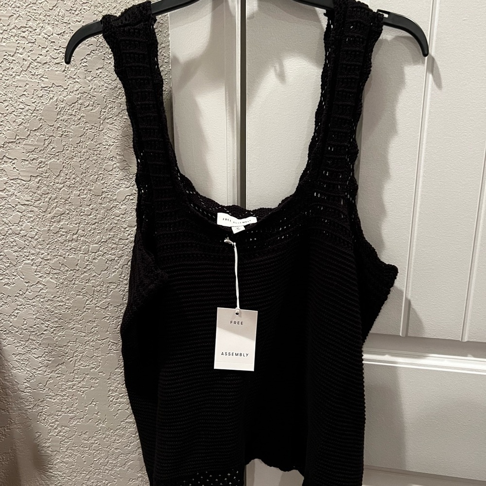 Woman’s Free Assembly Crochet Top